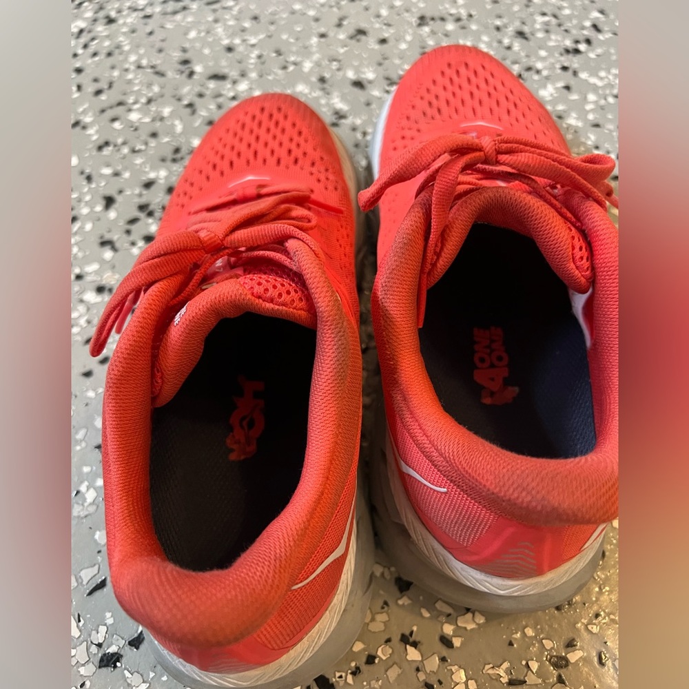 Hoka bondi one one. Super comfortable. - Picture 3 of 4